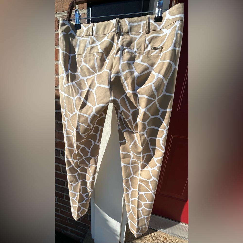 Michael Kors Tan and White Patterned Women’s Pants, Size 6, New without tags - Picture 5 of 14